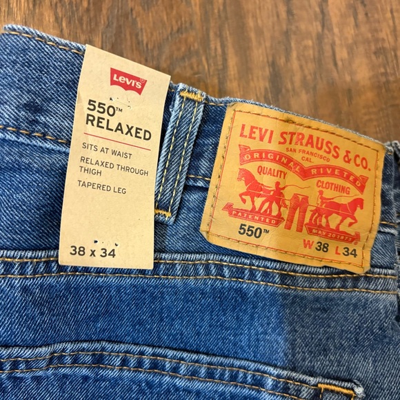 Levi’s 550 Relaxed Jeans NWT – 38x34 - Picture 2 of 16